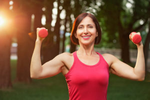 woman exercises jumpstart weight loss