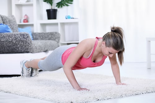 woman doing pushups